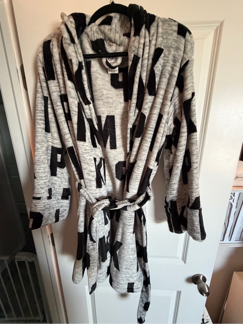 Victoria’s Secret Y2K Pink Robe